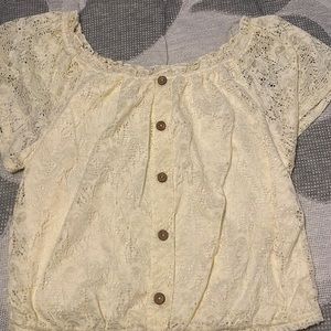 Cute off shoulder blouse! XL